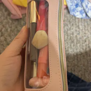 Portable Makeup Brush & Cosmetic Bag, Handheld Cosmetic Pouch, Multi-Functional Zipper Pouch for Travel & Stationery Storage, Trendy Girls' Essential Organizer