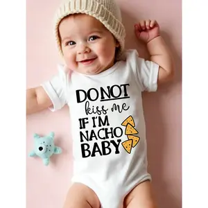 Baby Boy Casual Cute Minimalist Cartoon Giraffe & Slogan Print Short Sleeve Bodysuit Summer Novelty Print Bodysuit