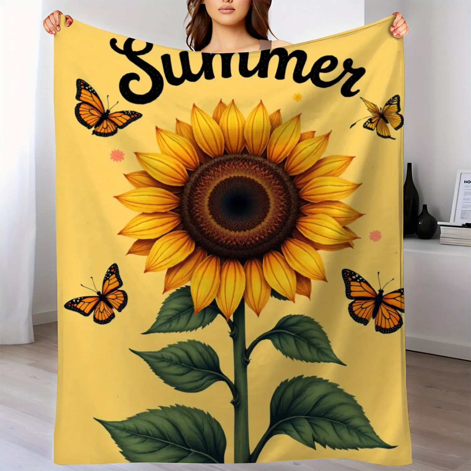 Heavyweight 300GSM Flannel Throw Blanket - Four Seasons Soft and Warm, Mustard Yellow Sunflower and Butterfly Floral Pattern - Velvet Bedspread, Sofa Cover or Decorative Embellishment - Machine Washable Luxurious Home Decor Gift, Suitable for Living Room