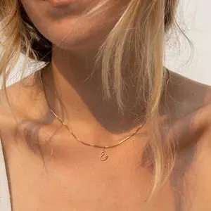 Elegant Stainless Steel A-Z With Love Heart Pendant English Initials Necklace 26 Letters Chain Necklace Wedding Best Gift