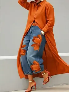 Ladies' high-waisted floral print wide-leg jeans, casual and loose nine-tenths/tenth-length raw-edge jeans with red flower pattern.