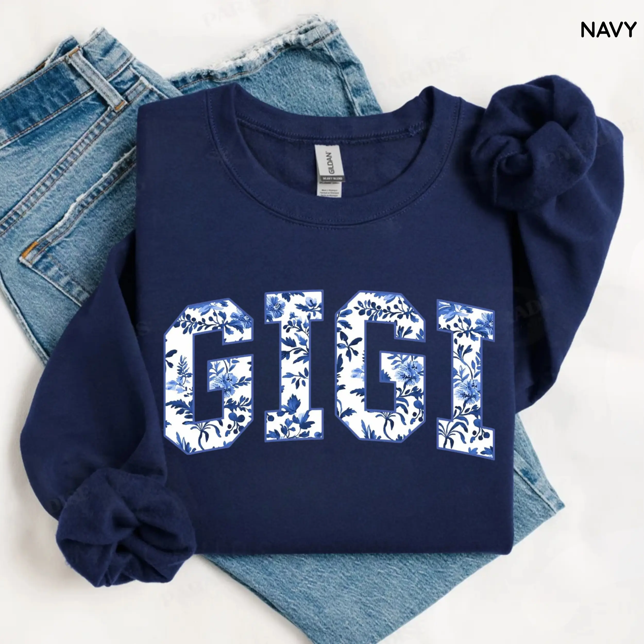 Gildan Floral Gigi Sweatshirt, Cute Nana Crewneck, Mother’s Day Gift for Gigi, Cozy Grandma Sweatshirt, Floral Family Outfit