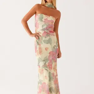 Women’s floral print halter neck maxi dress, strapless choker-neck mermaid hem long dress, elegant summer beach vacation wedding guest outfit, casual party cocktail dress sleeveless