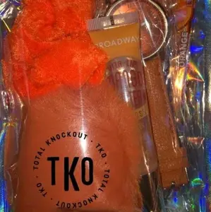 Orange Knockout Keychain Bundle