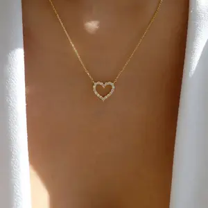 Heart Alloy Necklace – Versatile Rhinestone Clavicle Chain, Water Wave Design, Elegant Necklace for Women