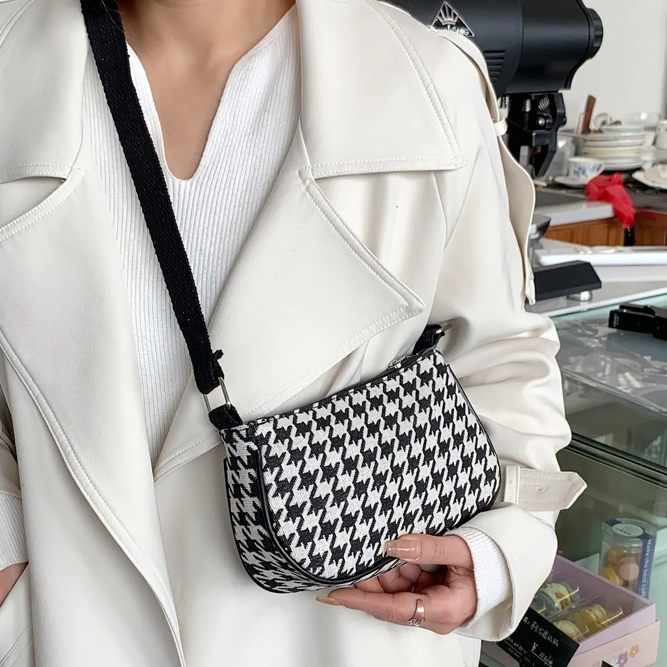 Chic Female Multi-Function Houndstooth Crossbody Bag - Women's Top Handle Shoulder Purse with Adjustable Strap for Work, Business Travel, Crossbody Strap Travel Bags, Shoulder Carry, Work Travel