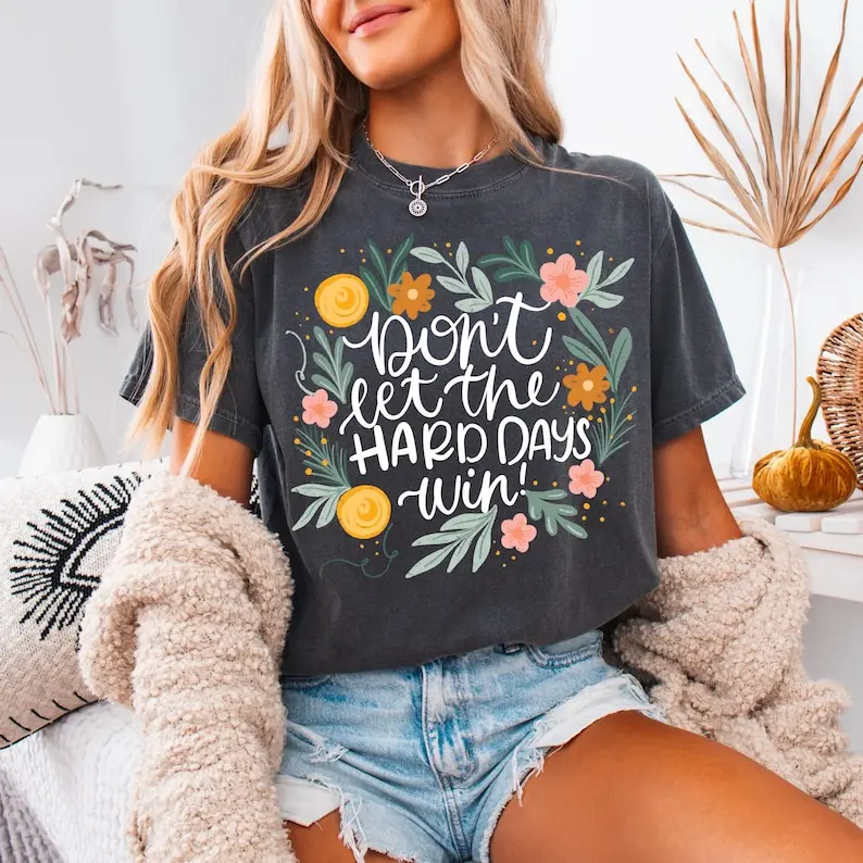Casual Christmas Tops for Women, Coquette Style Short-Sleeve Cotton Graphic Tee with Checkered Bow & Holiday Quote, Shortsleeve, Fitted, Round Neck, Tshirt