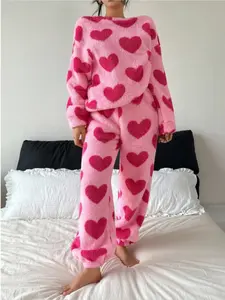 Women's Coral Fleece Heart Pattern Sleepwear Set, Loose Fit Round Neck Pajamas, Winter Warm Home Wear, Cute Fashionable Matching Pyjamas