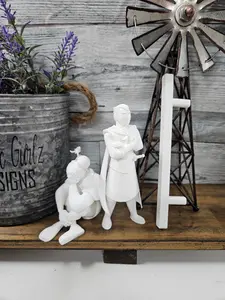 General Shang and Mulan Hugger