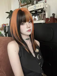 18 Inch Highlight Ombre Layered Wigs for Women, Medium Length Straight Wig with Bangs, Heat Resistant Fiber Costume Wigs for Girls Daily Cosplay Party Use, Synthetic Material Wigs