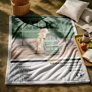 1 piece Sure, here is the English translation of the album title: "Megan Moroney 'Lucky' Deluxe Album Cover" themed flannel blanket - Super soft flannel blanket, suitable for beds and sofas, all-season use, modern design, digitally printed pattern