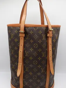 Pre-owned Louis Vuitton Coated Canvas Bucket Bag Monogram Bucket GM