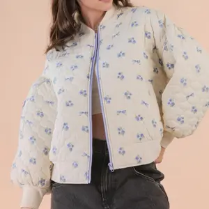 Floral Printed Quilted Oversized Casual Jacket with Zipper Closure and Puffy Sleeves for Women