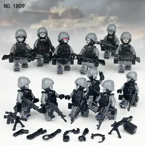 Anti-terrorism military police, special police, jungle scouts, small particles of children assembling building blocks and toys