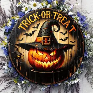 1 piece of vintage metal pumpkin crown sign for Halloween (8*8inch), perfect choice for home, kitchen, garden and porch decoration