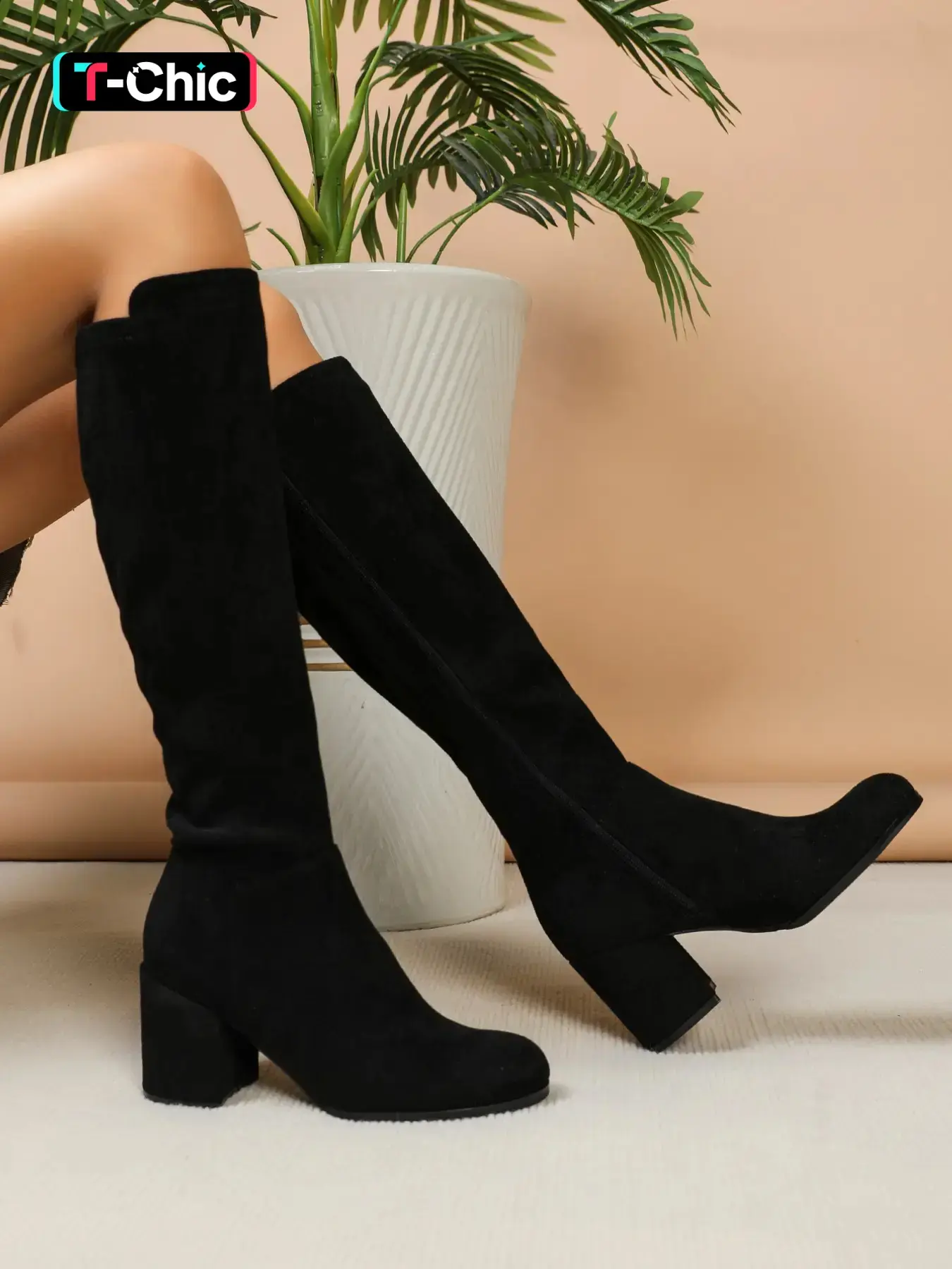 Trending Women Classic Ankle Boots, Comfortable Chunky Heel Design, Rubber Stylish Wraparound Fit, Perfect for Fall & Winter, Must-Have Fashion Item