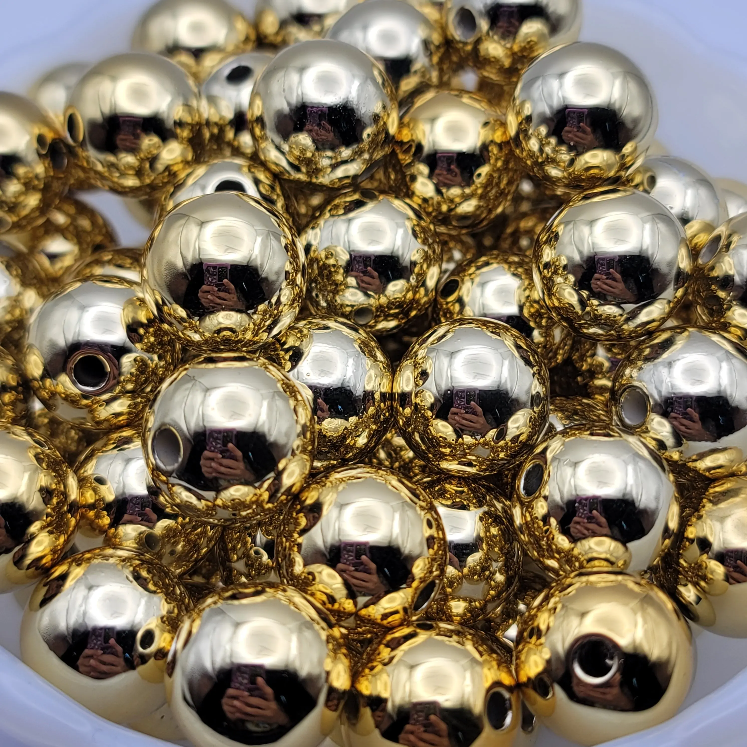 16MM Gold acrylic beads