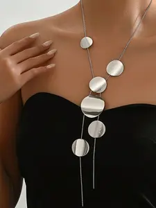 Elegant Geometric Round Pendant Necklace, Fine Snake Chain, Irregular Arrangement, Fashionable Women's Jewelry, Versatile Long Necklace