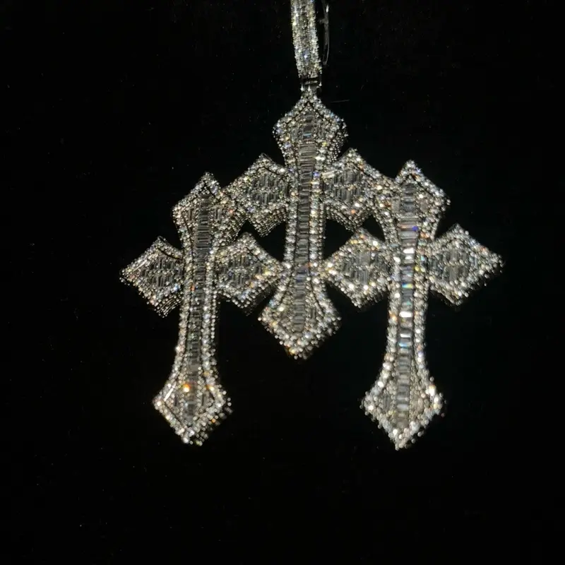 Trio- 9.4 cm Three cross cluster pendant Trio- 9.4 cm Three cross cluster pendant