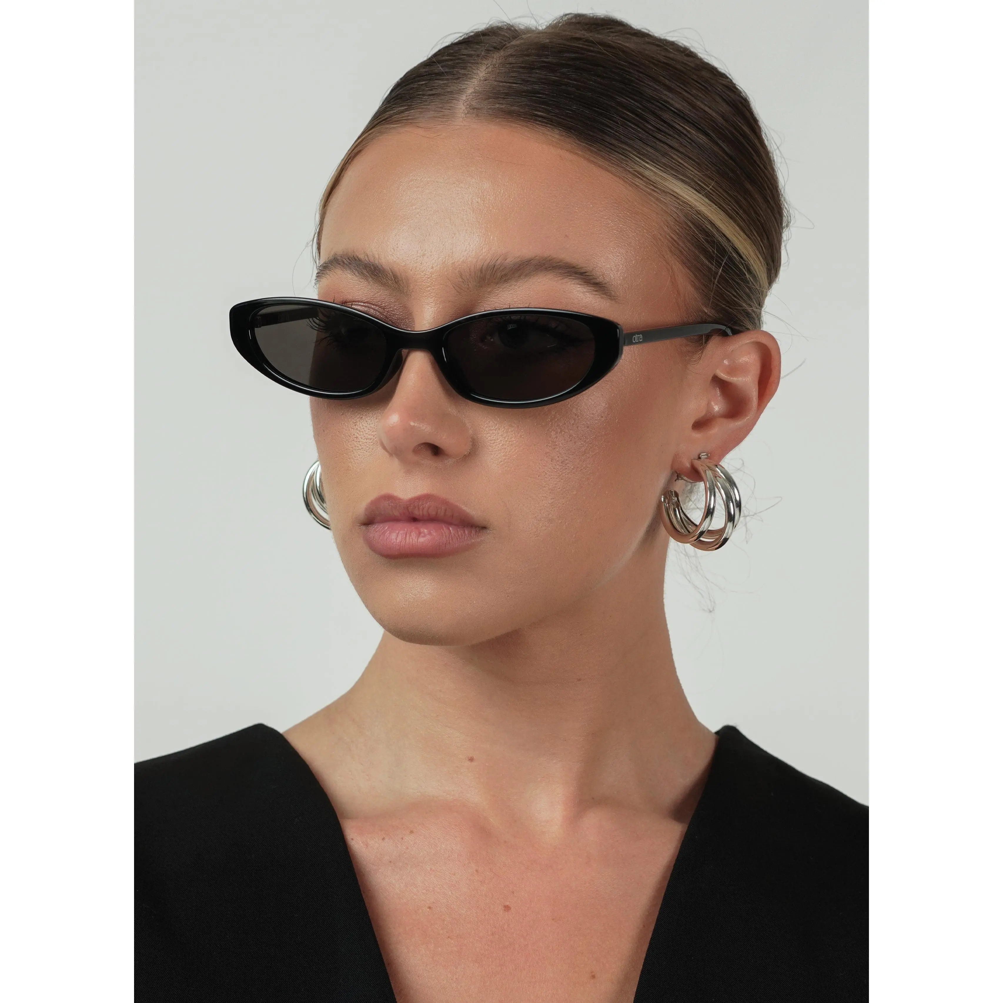OTRA Shona Cat Eye Sunglasses in Black Shop Otra Eyewear Shona Sunglasses In Black/smoke - Fast  main image 3