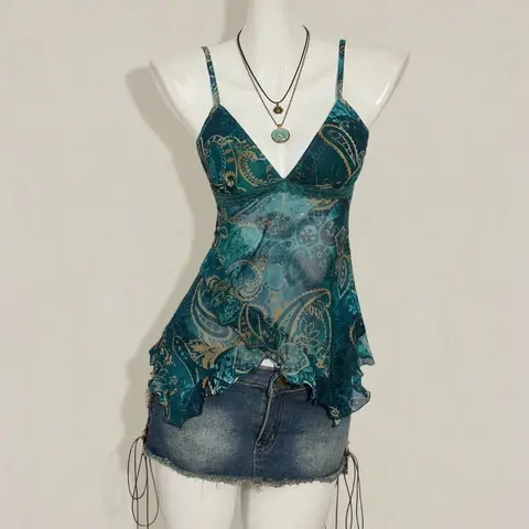 Ladies Vacation Cashew Flower Print Ruffle Strapless Top, Cute Summer Casual Boho Sleeveless Blouse for Outings, Women's Stylish Tank Top, Floral Print Bandeau, Sleeveless Tank Tops