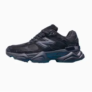 All-Black Chunky Urban Sneakers | Lightweight & Durable Streetwear Footwear