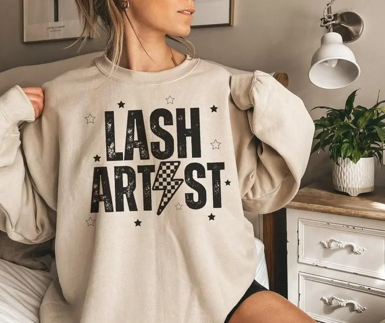 Retro Lash Artist Crewneck Sweatshirt, Cozy Lash Tech Workwear, Eyelash Professional Pullover, Thoughtful Beauty Career Gift