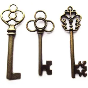 Mixed Set of 30 Large Skeleton Keys in Antique Bronze