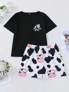 2 pieces of cow print round neck short sleeved shorts sleepwear set Fitted Pajama Loungewear suitable for all seasons, casual, comfortable and cute home wear