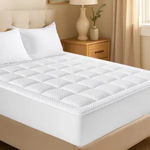 Quilted Fitted Mattress Pad, Elastic Fitted Mattress Topper, Cooling Soft Mattress Cover Stretches up to 21 Inches Deep, Machine Washable Mattress Protector (60x80 inch, White)