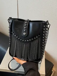 Women's Fashionable Studded Decorated Crossbody Bag, Embellished Shoulder Bag, Retro Classic Shoulder Bag with Zipper Closure, Casual Trendy Versatile High-quality Daily Commuting Bag, Stylish Crossbody Bag, Fashionable Bags