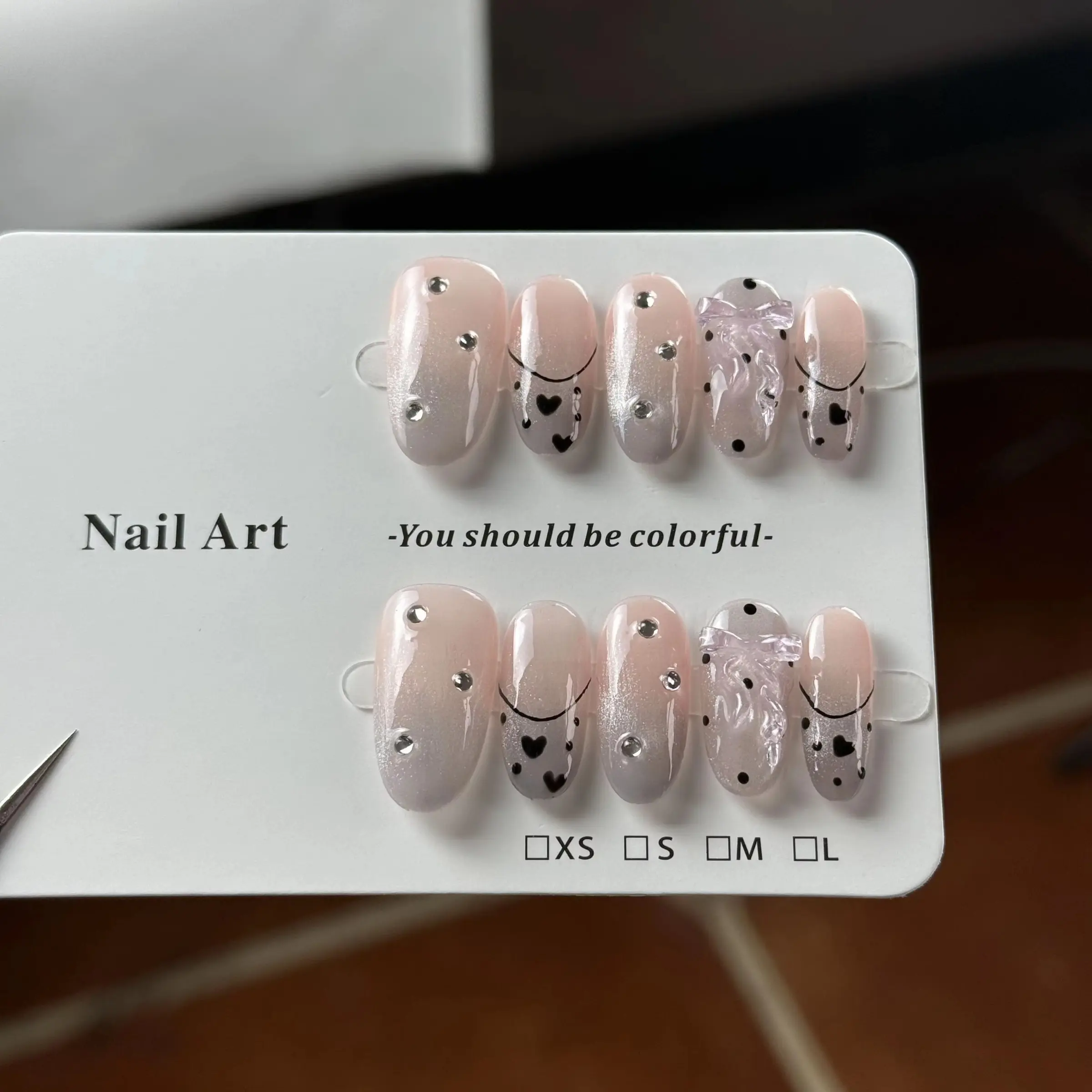 10pcs high-end Spring simple and elegant style, pink cat's eyes, heart-shaped bow with rhinestones handmade Glossy false nails