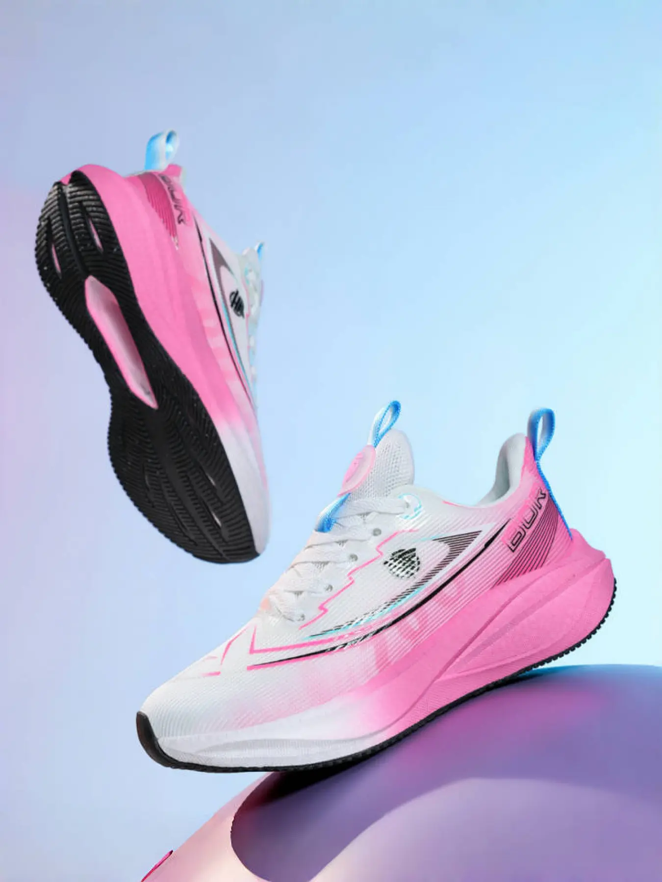 1 Pair Couples Breathable Sneakers | Gradient Vibe Style | Breathable Mesh Upper + Cushioned Midsole + 3 Colors | For Campus Commute / Outdoor Jogging