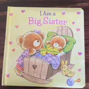I AM A BIG SISTER (Board Book)