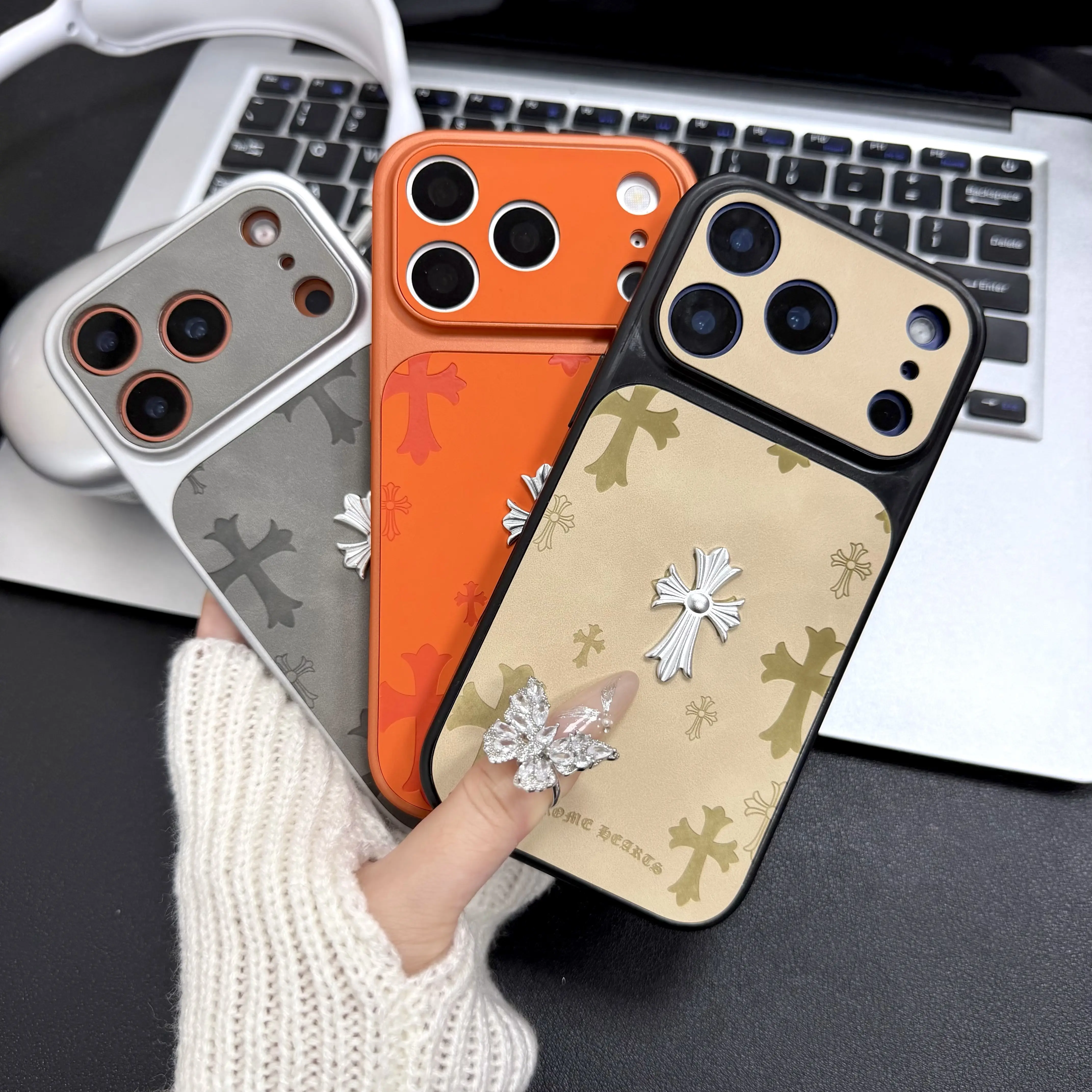 Premium Leather Cross-Pattern Mobile Phone Case for iPhone 17/16/15/14/13/Pro/Max, Multi-Model 3D Vintage Shockproof Protective Cover, Stylish Phone Accessories for Men & Women, Ideal Gift