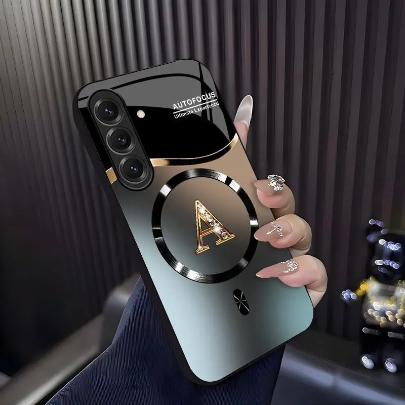 Suitable for [Galaxy S25] high-end MagSafe phone case🥰, Features a magnetic attachment function Luxury Gradient Metallic Bling Rhinestone 26 Initial 952