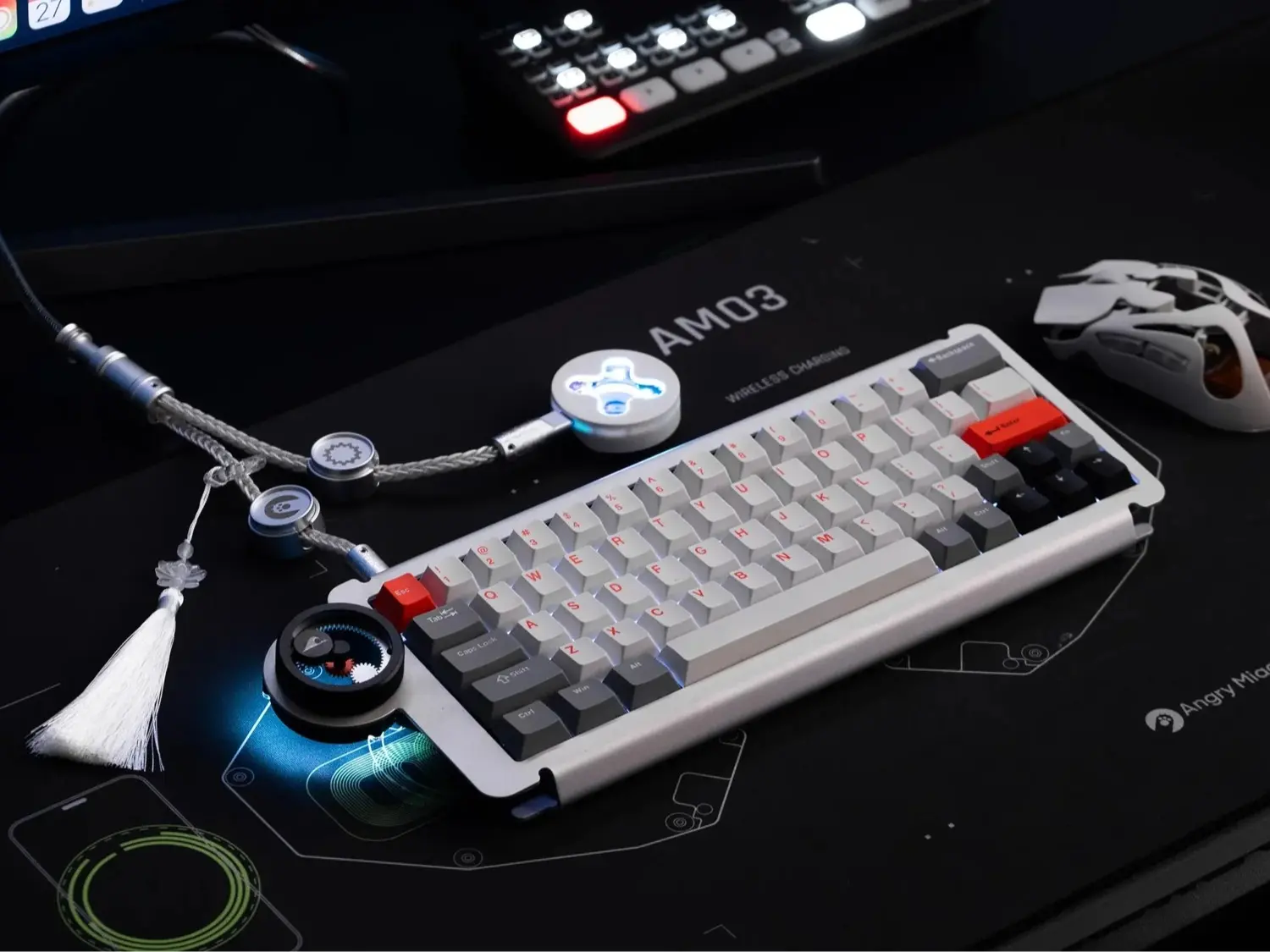 AM x WINSHOP Split Dual 8K Gaming Cable Shimmer-Braided – Esports-Grade 8K Polling, Ultra-Low Latency USB-C Split Cable for Keyboard, Mouse, DAC, and Gaming Accessories
