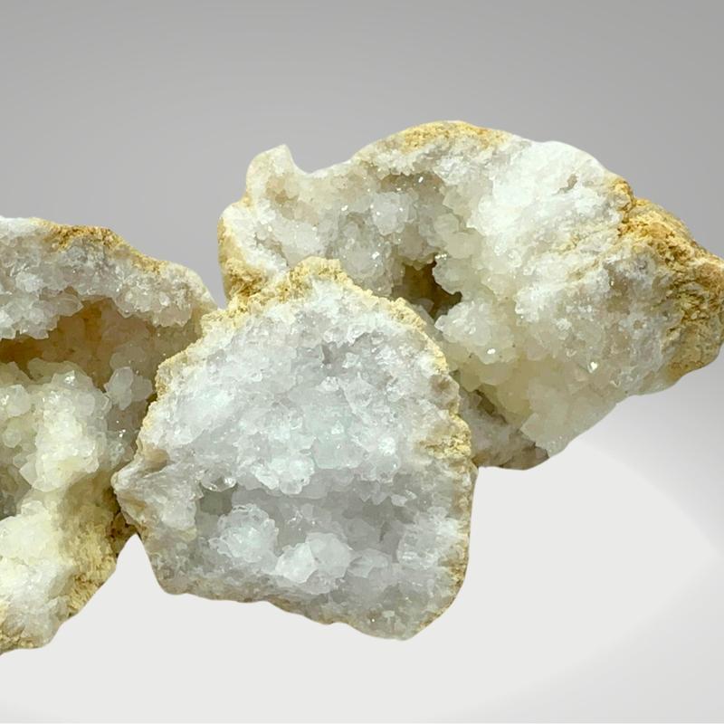 Small Gem Mining Bucket - Quart Bucket - 4-5 lbs Total - Over 18 Different Types of Natural Crystals