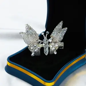 4Pcs Flying Butterfly Hairclips for Girls, Cute Moving Wings 3D Butterfly Hairpins Glitter Rhinestones Barrettes Hair Accessories for Little Girls