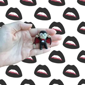 Vampire Toy - Dracula Toy - Halloween Toy - Kawaii Vampire Fidget Toy – 3D Printed Dracula Bat – Halloween Desk Fidget – Gothic Cute Winged Creature – Horror Fidget - Spooky Sensory