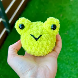 Baby frog crochet