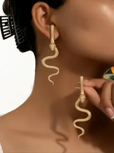 1 Pair Snake Design for Women Statement Earrings
