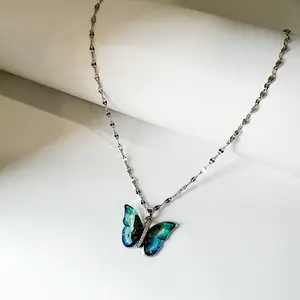 ZARINA NECKLACE GREEN SILVER