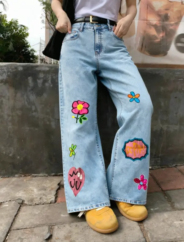 Retro Graffiti Daisy Jeans, Unisex High Waisted Baggy Oversize Wide Leg Lightweight Denim for Matching Streetwear Looks, Soft, Floral, Casual, Loose, Early 2000S Aesthetic, Heart, Bottoms, Oversized