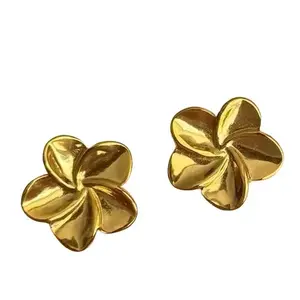 Sacuanjoche Earrings