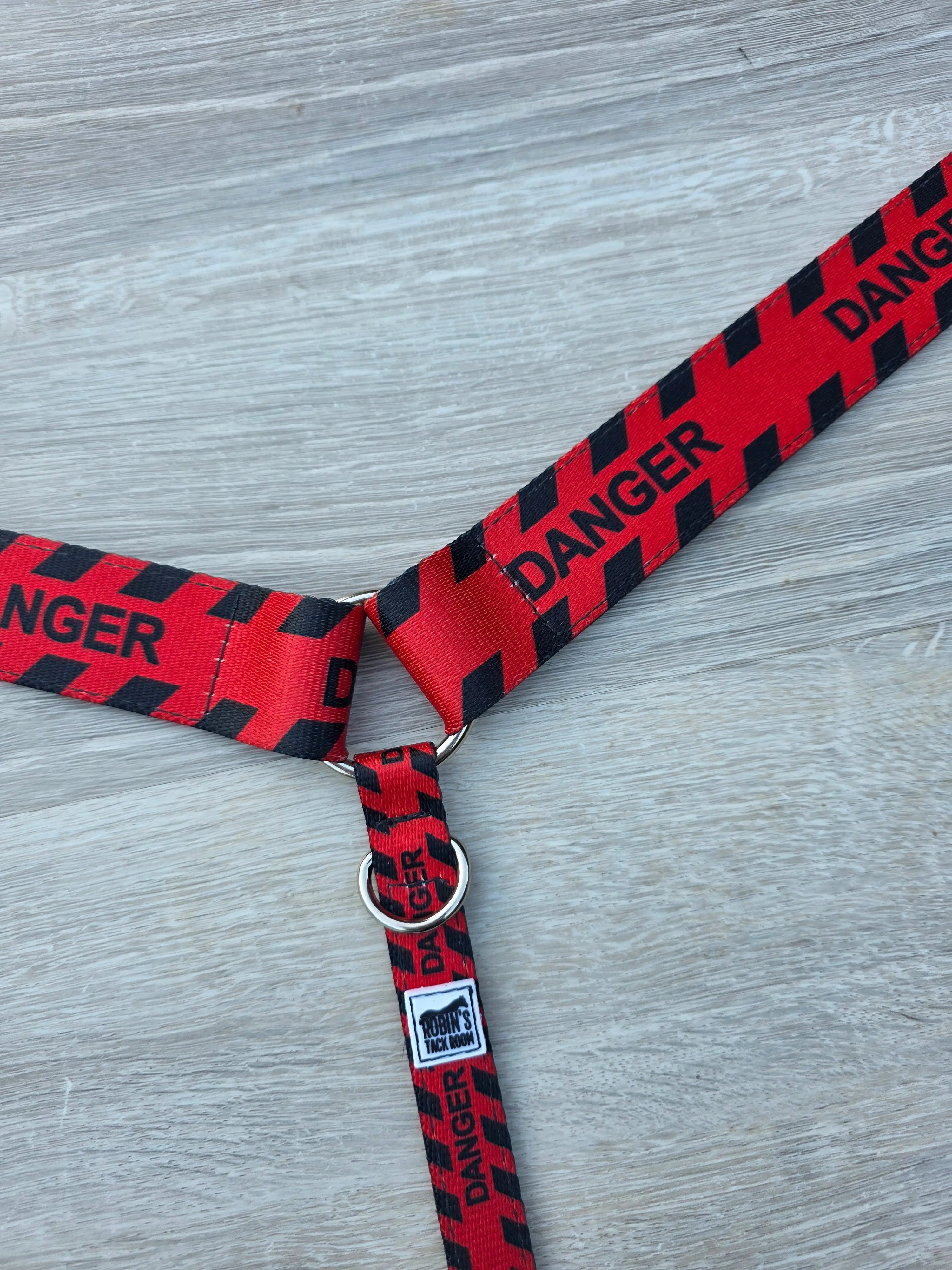 Danger breastcollar