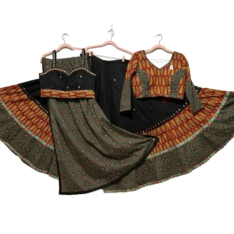 Women's Black & Multicolor Traditional Chaniya Choli Outfit, Chic Clothes with Matching Bottoms & Blouses for Mirror-Ready Formal Occasions