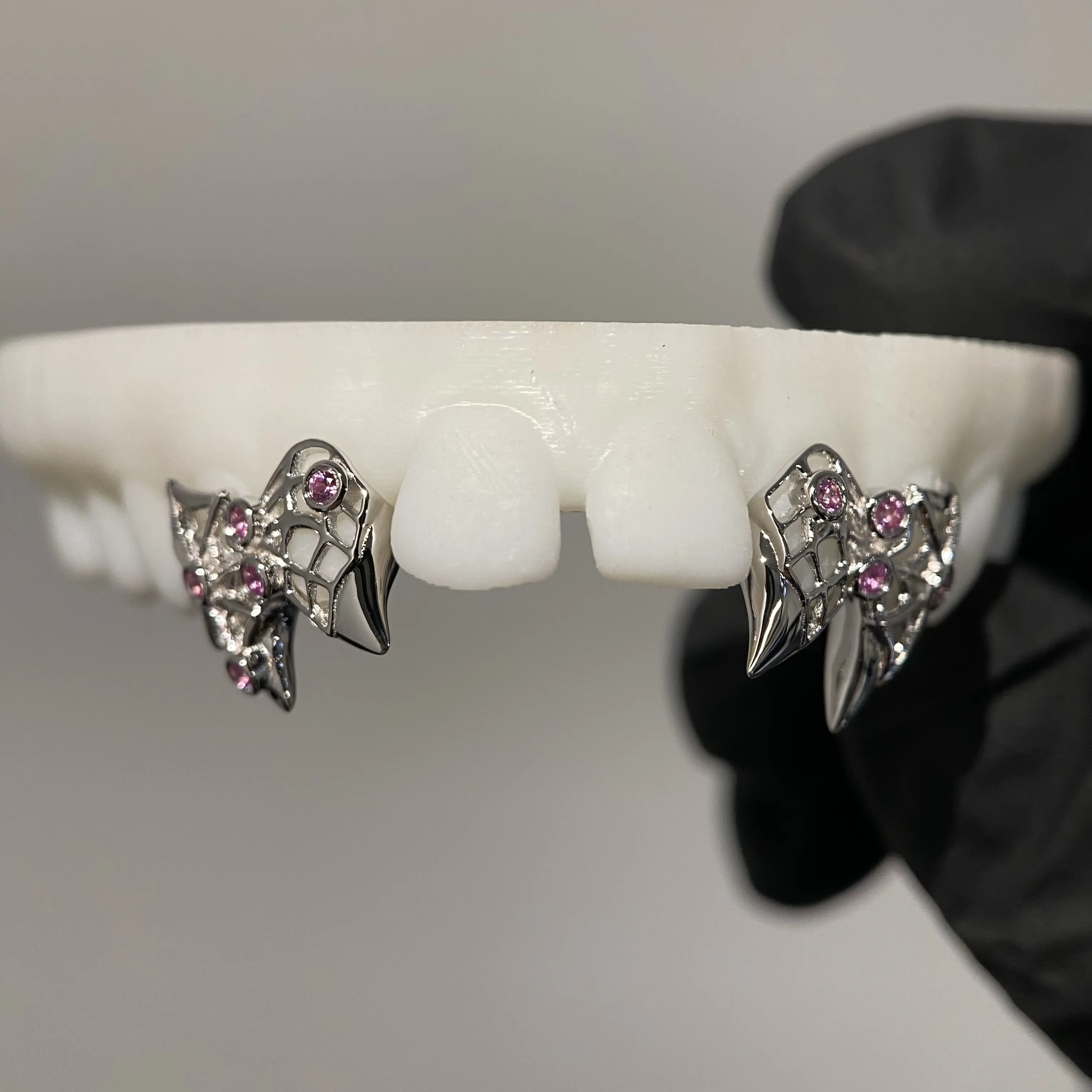 Custom 925 Silver Spiderweb Top 4 Phonk Fangs Teeth Grillz with Pink Vvs Moissanite Diamond HipHop Grillz