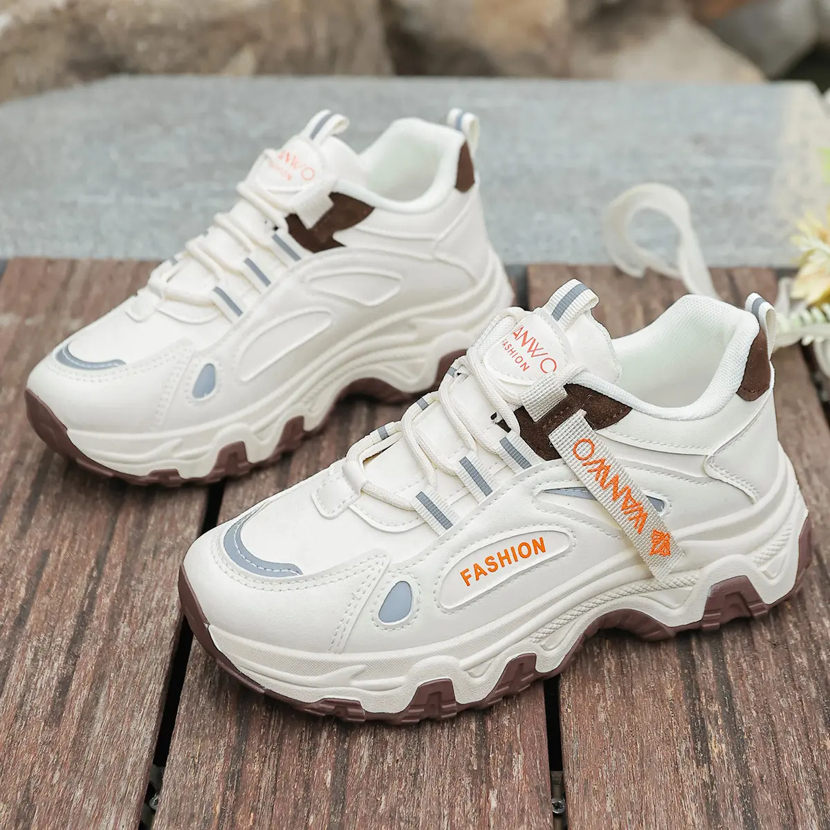 Ladies' low cut casual running shoes - breathable synthetic fabric and breathable mesh design, rubber shock-absorbing sole suitable for walking, jogging, and daily wear - fashionable women's shoes, durable structure