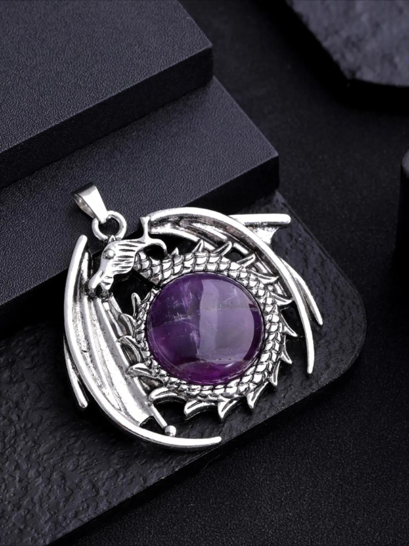 1pc Natural Amethyst Dragon Pattern Unique Design Spiritual Pendant Necklace, Healing Crystal Chakra Quartz Jewelry with Chain, Perfect Gift for Christmas Birthday